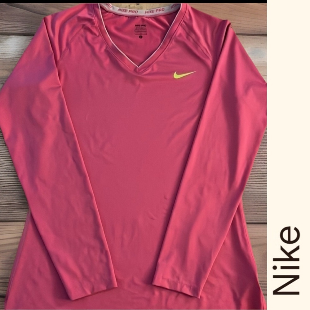 Nike Pro Athletic‎ Wear Shirt